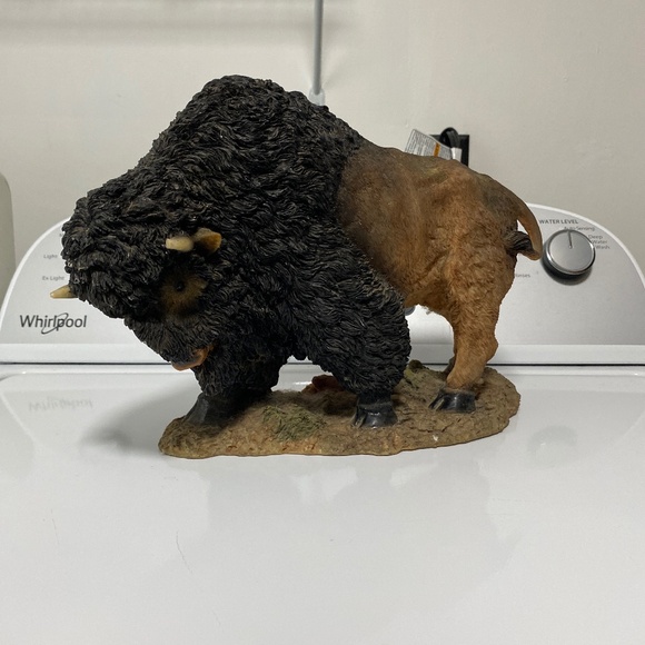 Buffalo Bison Other - American large Buffalo Bison Resin statue figurine sculpture animal Western